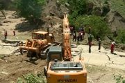 سپاه در ساخت و بازسازی مناطق سیل زده رودسر مشارکت می کند